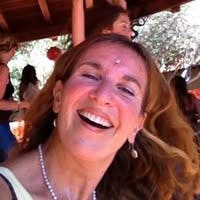 68 year old woman needs a room in Los Angeles Main Photo