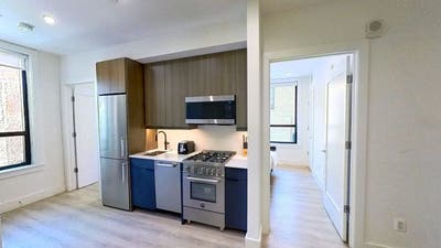 4 bed in Dupont Circle on a flexible lease Main Photo