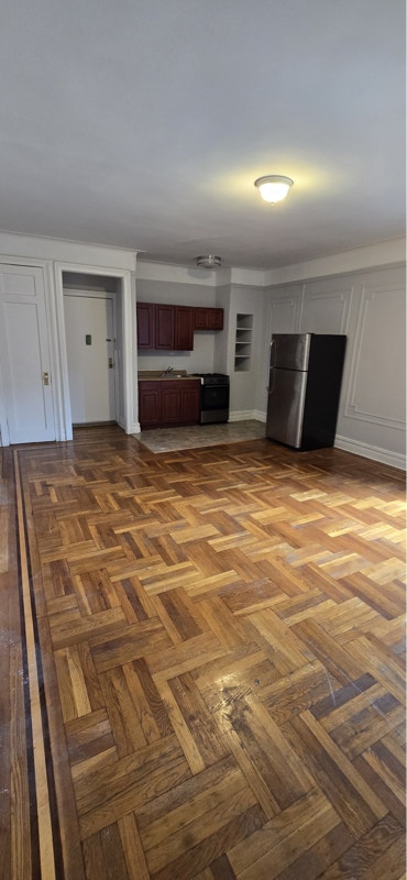 For rent: 1 Bedroom Address: 240 Crown St. Brookly Main Photo