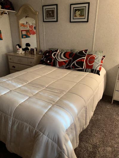 Country Rental Close to Town Main Photo