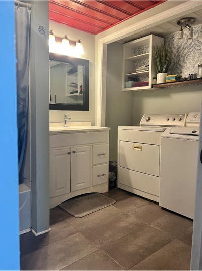 Charming 1BRBA Single_Family Home with partially f Main Photo