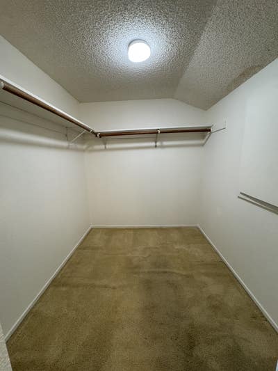 Whitecliff Master bedroom  Main Photo