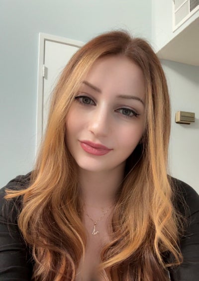 31 year old woman needs room in Long Beach CA Main Photo