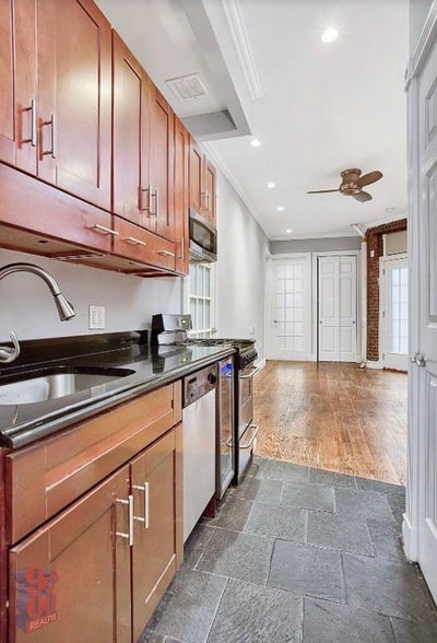 3 Bedroom with a private garden - West 97th str Main Photo