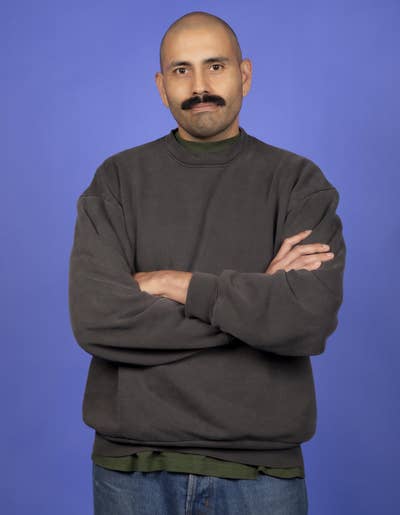 42 year old male needs room in Los Angeles Main Photo