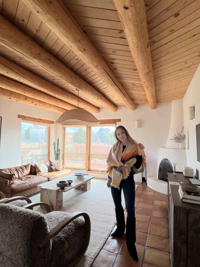 Reliable 43 year old woman needs room in LA Main Photo