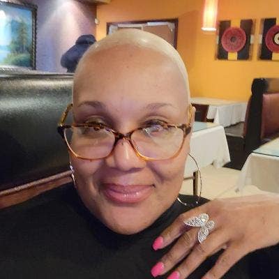 Room wanted in Rogers Park, Cook County, IL Main Photo