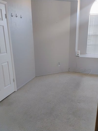 $500+ Room Main Photo