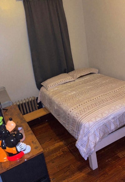 Room for rent uptown nyc 10032 area Main Photo