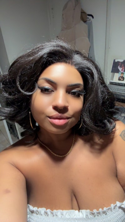 Single Female Looking For Room Main Photo