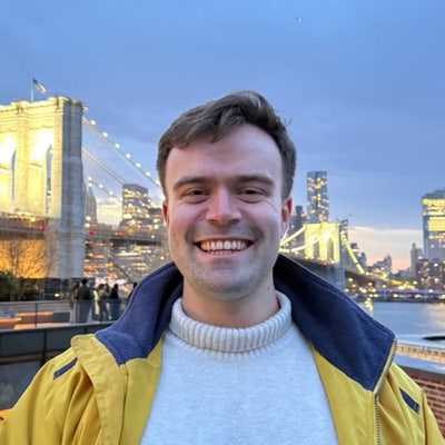 28M in search of roommates to apartment hunt with  Main Photo