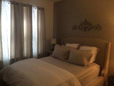 One bedroom apartment furnished in safe area Main Photo