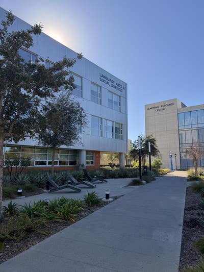 Student looking for Huntington Beach room now Main Photo