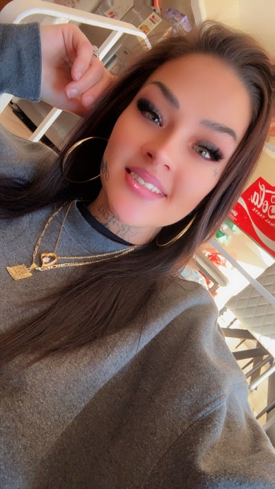 Reliable student needs Northridge room for now Main Photo