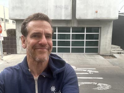 Sports worker needs Hermosa Beach room now Main Photo