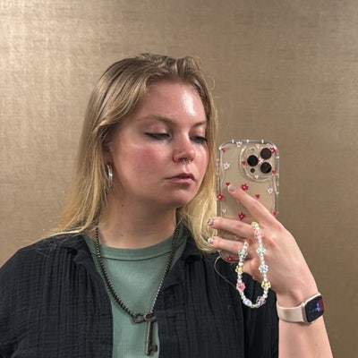 28 year old Female seeks a small or large room Main Photo