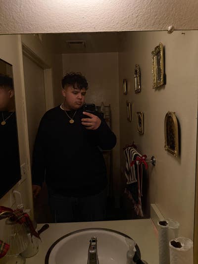 19 year old male looking for a room in Orange Main Photo