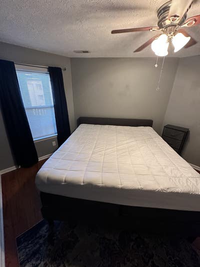 1 private, unfurnished bedroom available  Main Photo
