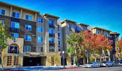 2 Double Bed/ 2 bath condo in Little Italy,92101!! Main Photo