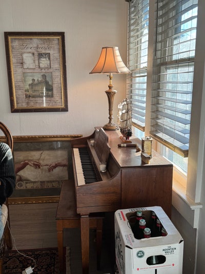 Historic Hyde Park Rental Main Photo