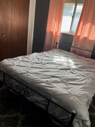 Suite Room For Rent Main Photo