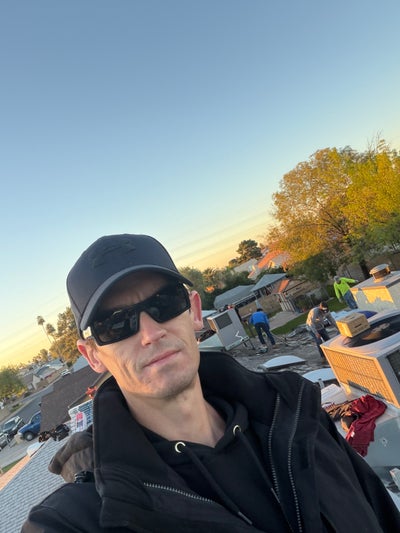 Fire Captain looking for room to rent Main Photo