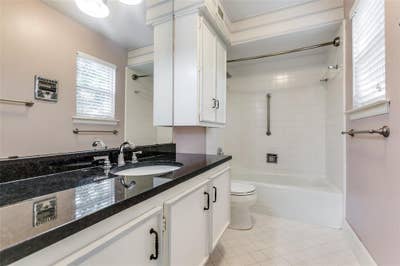 Amazing and Spacious property right off the 75!  Main Photo