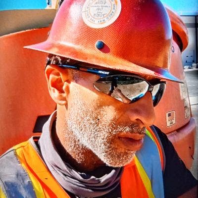 Honestly I'm just a hard-working Blue collar dude  Main Photo