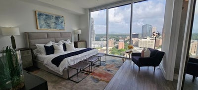 Newest Hi Rise in Uptown  Main Photo