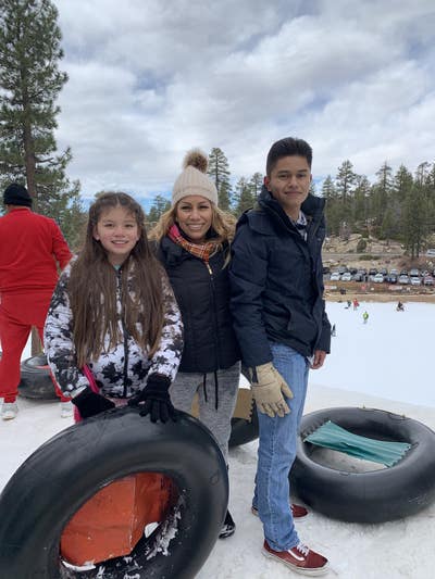 Student needs Santa Ana room as soon as possible Main Photo