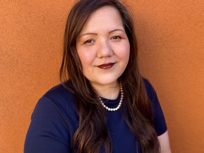 Female age 48 looking for a room in Orange CA Main Photo