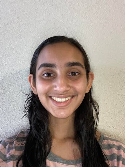 Female student looking for a room in LA May 17 Main Photo