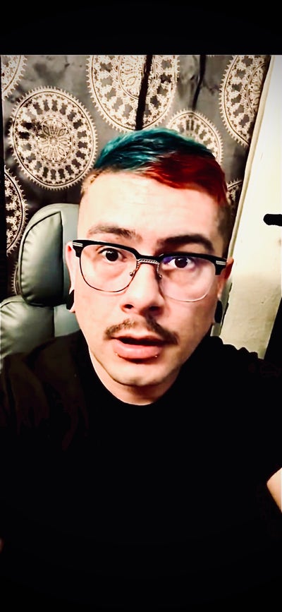 39 year old male student needs LA room for $500 Main Photo