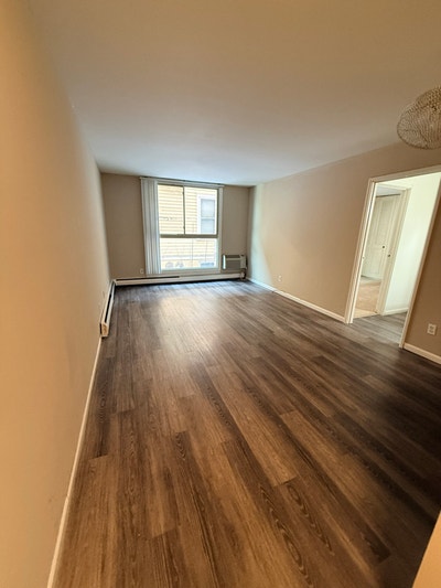 Apartment available! At a great price!  Main Photo