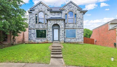 Newly Renovated 2 Story Spacious Home in Mesquite Main Photo