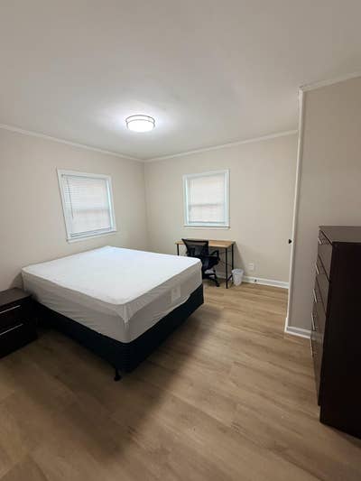 Live in FuquayVarina Main Photo