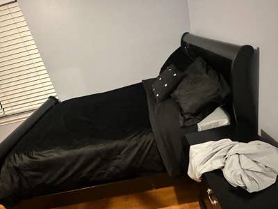 Live in Williamsburg Colony Main Photo