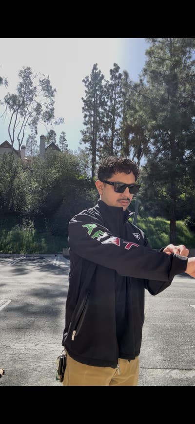 27 year old student needs room in Orange CA Main Photo