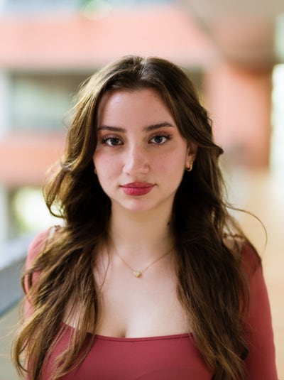 Female student - Room wanted in Manhattan Main Photo