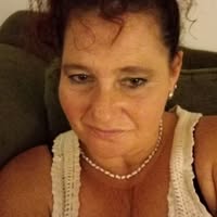 Responsible woman needs room in Orange CA ASAP Main Photo