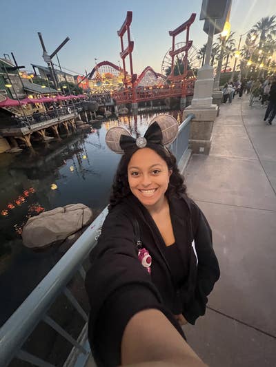 21 year old student needs Anaheim room for $1200 Main Photo