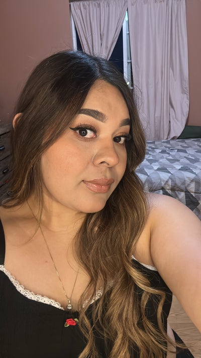Reliable female looking for Santa Ana room now Main Photo