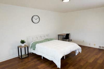 Cozy 1 Bedroom W share Bathroom in Sugar house UT Main Photo