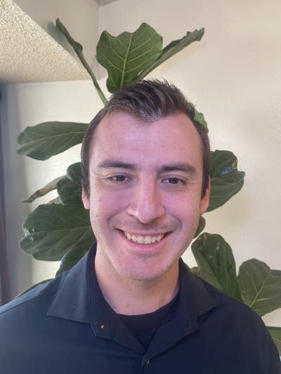 Student with pug needs room in Orange County Main Photo