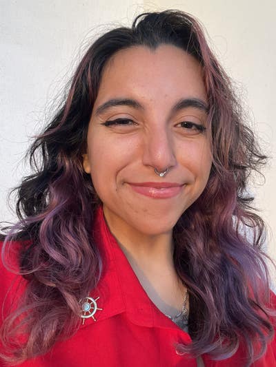 Reliable woman looking for a room in Long Beach Main Photo