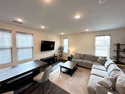 Master Bedroom in suite Bathroom, walk in closet Main Photo
