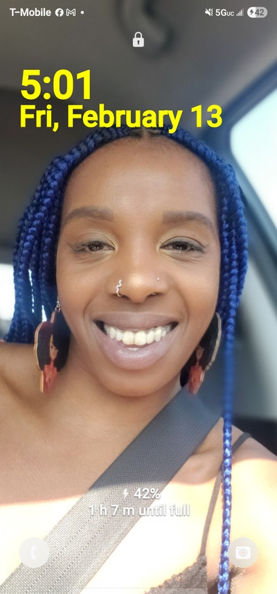 Looking for a room Main Photo