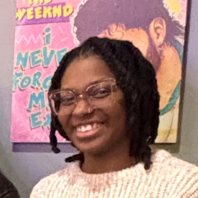 Professional Female seeks a small or large room Main Photo