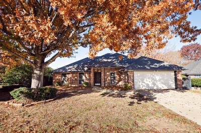 Private Room Rental- All Bills Paid, Furnished  Main Photo