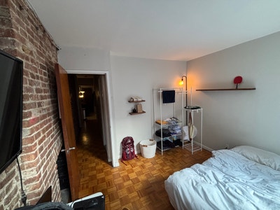 Hell's Kitchen - Large Private Room ($1840/month) Main Photo